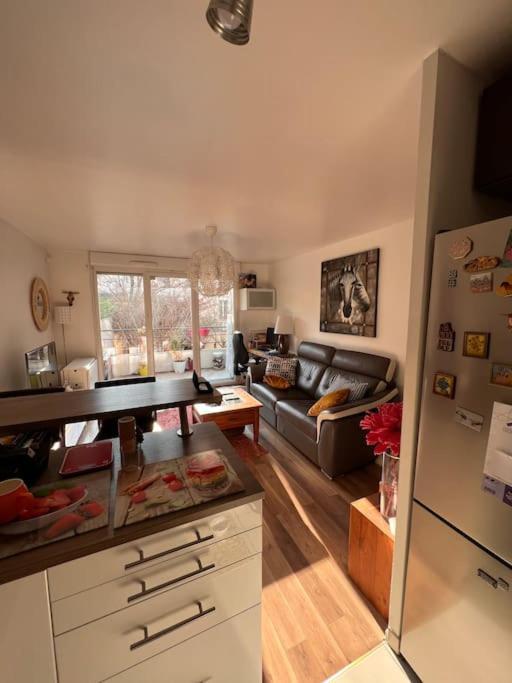 Appart 2 Chambres 17 Min De Paris Rosny-sous-Bois Esterno foto
