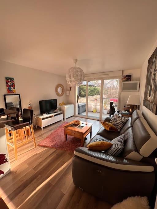 Appart 2 Chambres 17 Min De Paris Rosny-sous-Bois Esterno foto